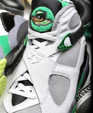 Air Jordan 8 — Oregon player exclusive — model reference