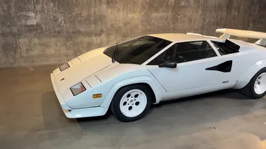 Lamborghini Countach — source photo