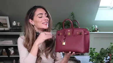 Hermès Birkin 25 — Rouge H Togo, gold hardware — source photo