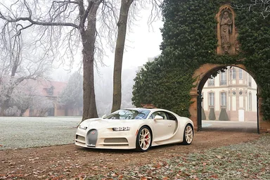 Bugatti Chiron — Hermès customization — source photo